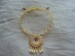 krémový náhrdelník s perleťovým donutem